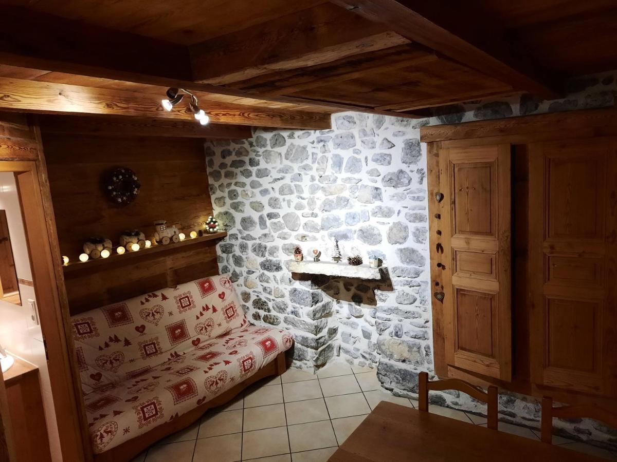 Le Petit Caboin Guest House Seytroux Exterior foto